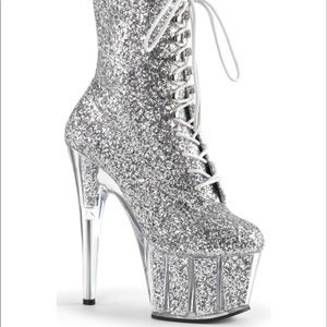 7" GLITTERY ANKLE BOOT